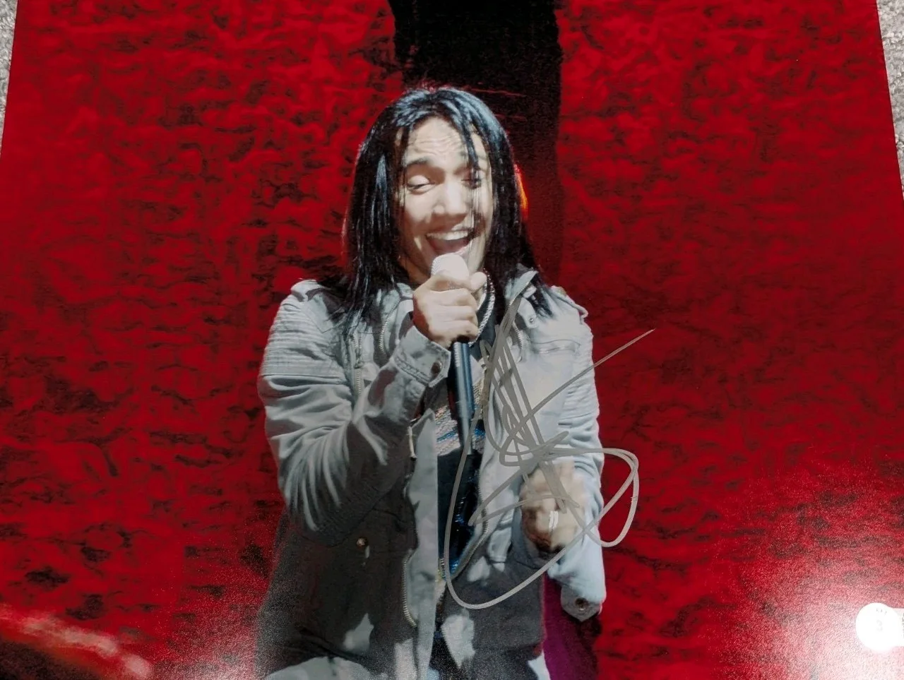 ARNEL PINEDA JOURNEY SIGNED 11X14 PHOTOGRAPH W/Beckett CERT MUSIC AUTOGRAPHED, изображение 3