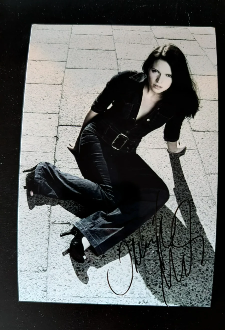 Jennifer Ulrich — 4x6 Signed Photo – Jennifer Ulrich – Autographed – No COA