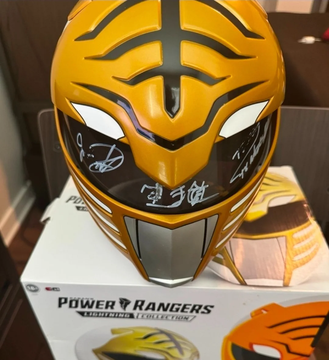 Jason David Frank — Jason David Frank Autograph Signed White Ranger Lightning Collection Helmet, image 2