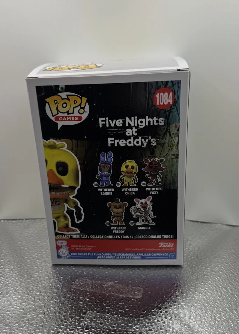 Megan Fox — MEGAN FOX SIGNED FIVE NIGHTS AT FREDDYS WITHERED CHICA FUNKO POP BECKETT BAS, изображение 3