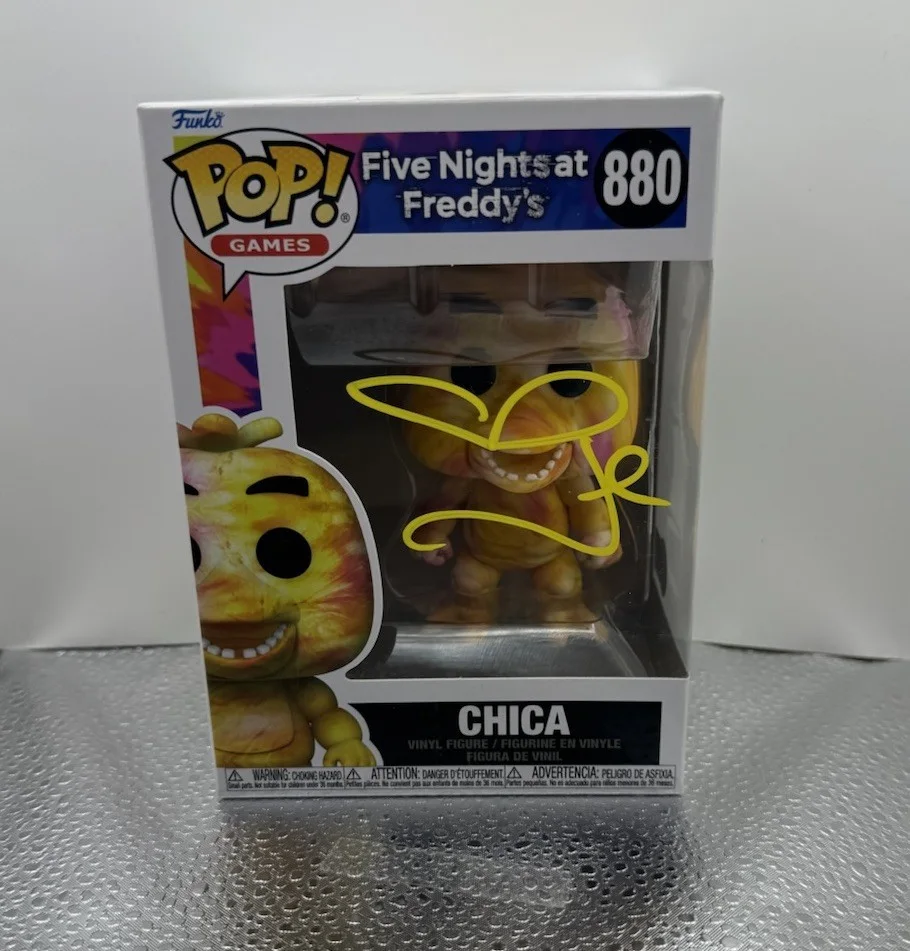 Megan Fox — MEGAN FOX SIGNED FIVE NIGHTS AT FREDDYS CHICA FUNKO POP BECKETT BAS 2