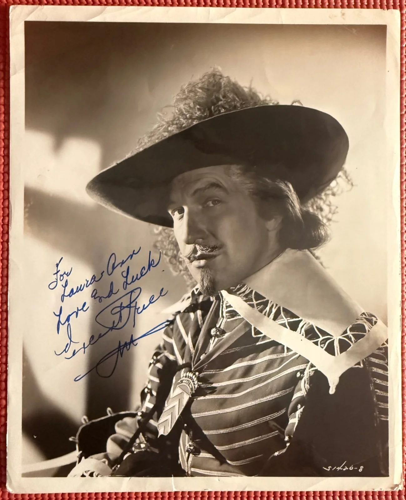 Vincent Price — PSA/DNA autographed VINCENT PRICE signed 8"x 10" Original 1948 Studio Photo