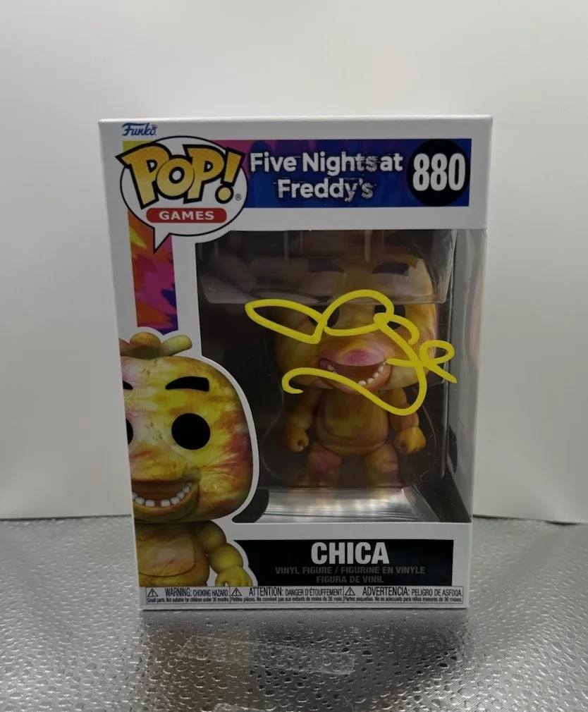 Megan Fox — MEGAN FOX SIGNED FIVE NIGHTS AT FREDDYS CHICA FUNKO POP BECKETT BAS