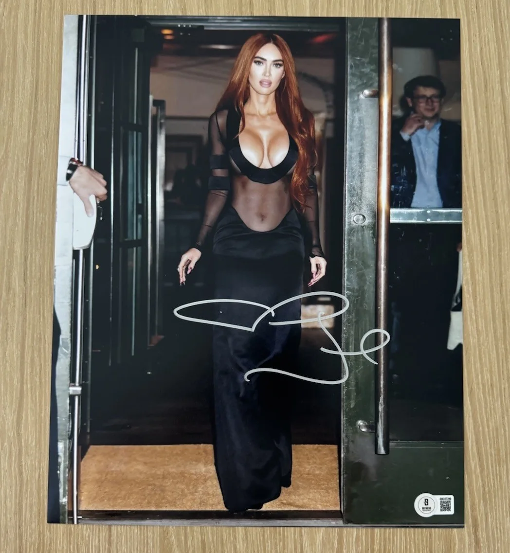 Megan Fox — MEGAN FOX SIGNED SEXY HOT 11X14 PHOTO BECKETT BAS 2