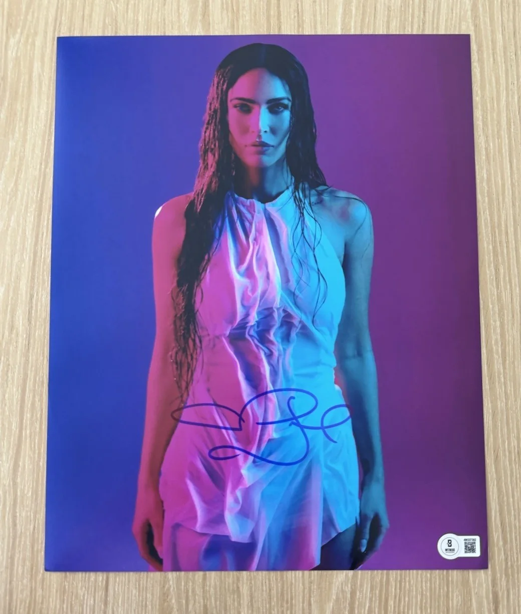 Megan Fox — MEGAN FOX SIGNED SEXY HOT 11X14 PHOTO BECKETT BAS 2