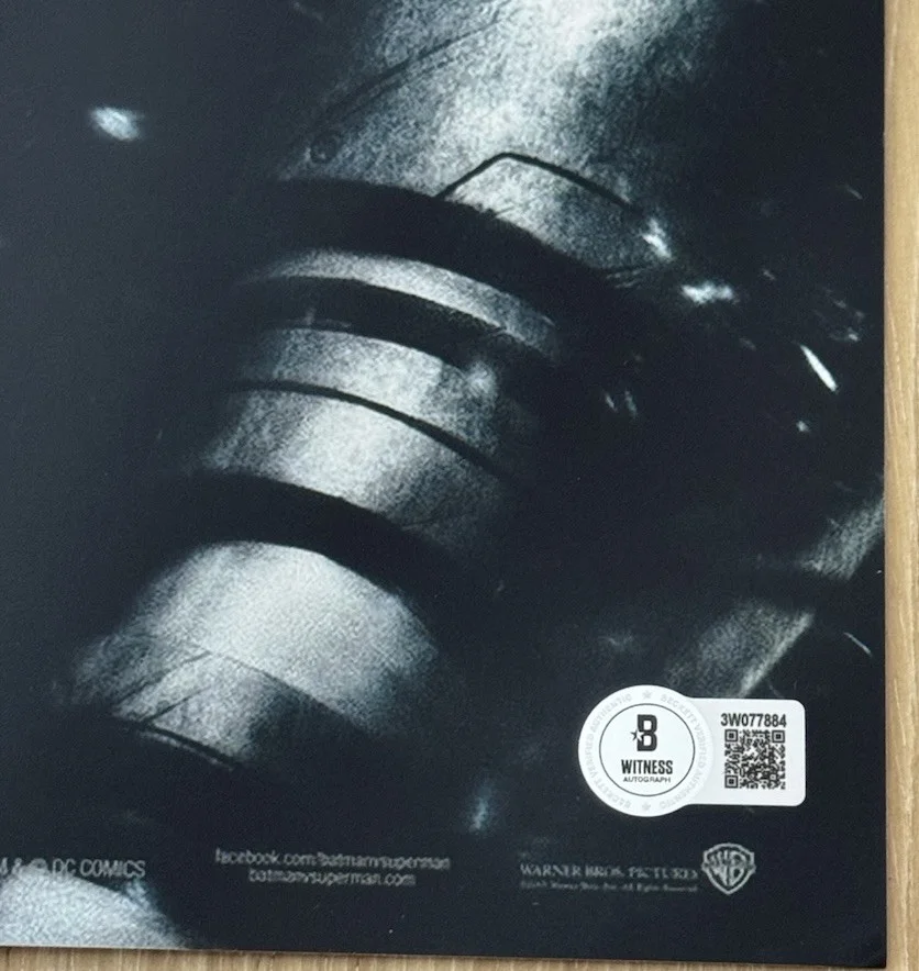 Ben Affleck — BEN AFFLECK SIGNED BATMAN VS SUPERMAN 11X17 PHOTO BECKETT BAS, изображение 2