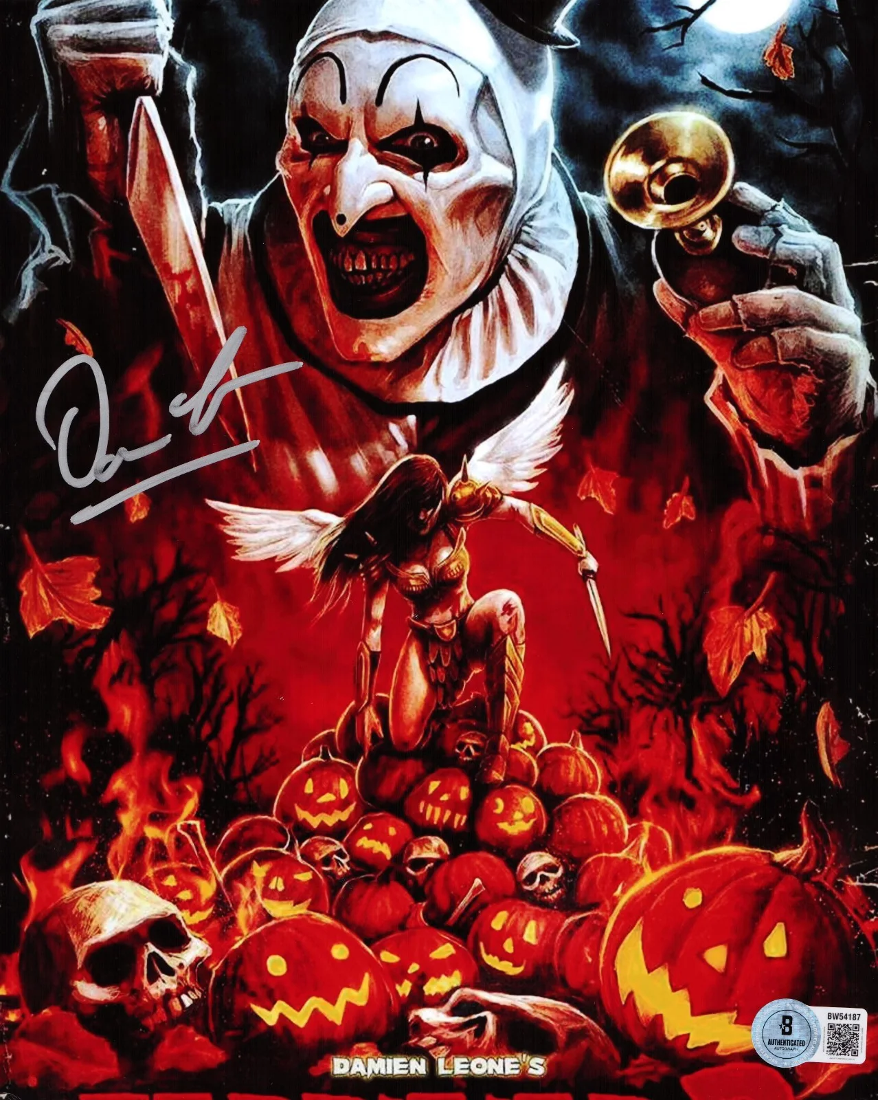 Damien Leone — Damien Leone Signed Terrifier Art the Clown 8x10 Photo w/Beckett BAS BW54187
