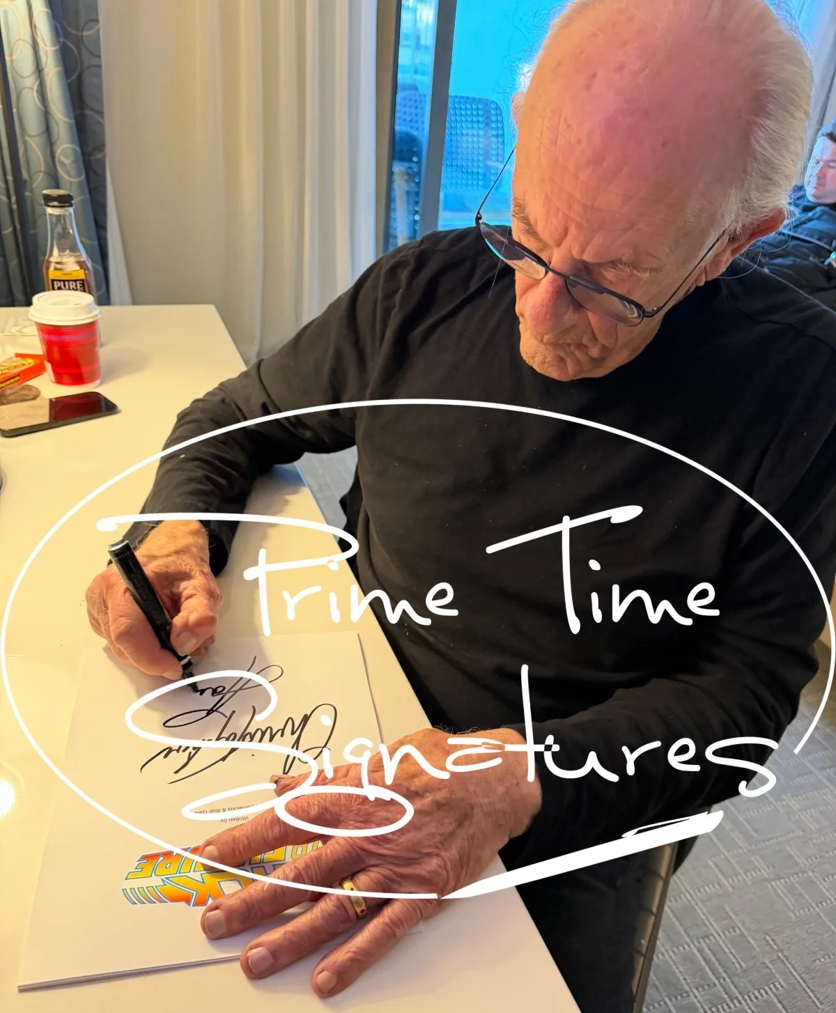 Christopher Lloyd — Christopher Lloyd Signed Back to the Future Full Script Autograph Beckett, изображение 2