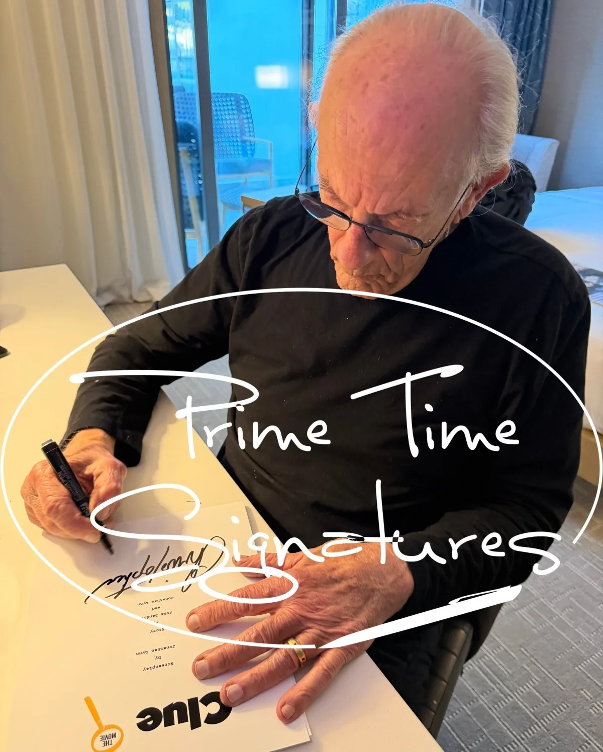 Christopher Lloyd — Christopher Lloyd Signed Clue Full Script Authentic Autograph Beckett Witness, изображение 2