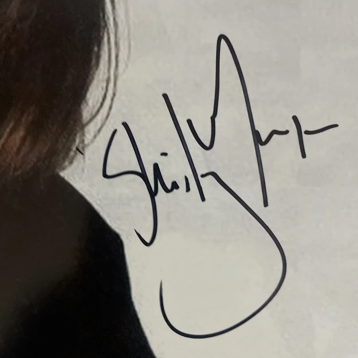 SHIRLEY MANSON - LEAD SINGER OF GARBAGE - SIGNED 11x14 PHOTO BECKETT COA, image 2