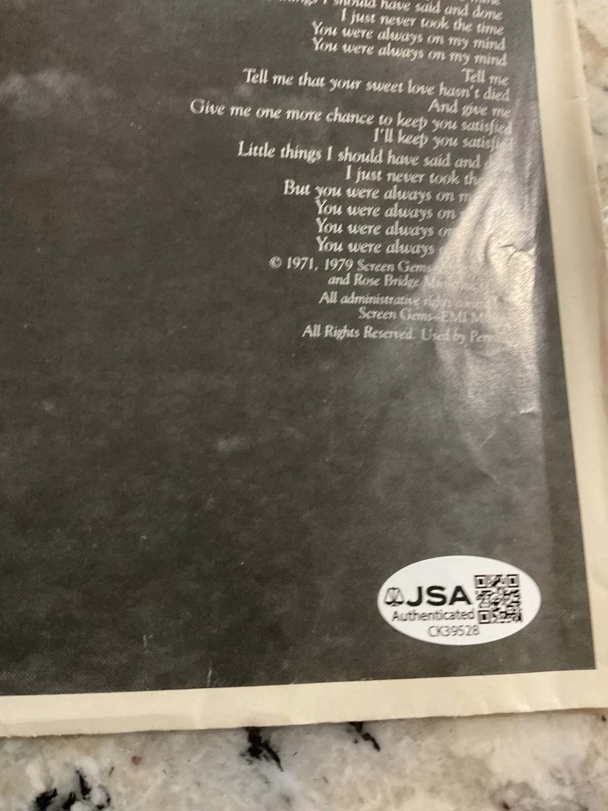 WILLIE NELSON SIGNED LP COVER LP TROUBLEMAKERS JSA CK39528 RARE, image 3