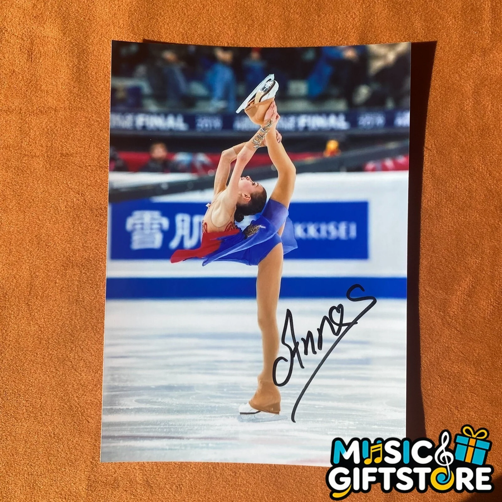 Anna Shcherbakova Ania Autographed Signed Photo Autographs figure skating 2024X, изображение 3