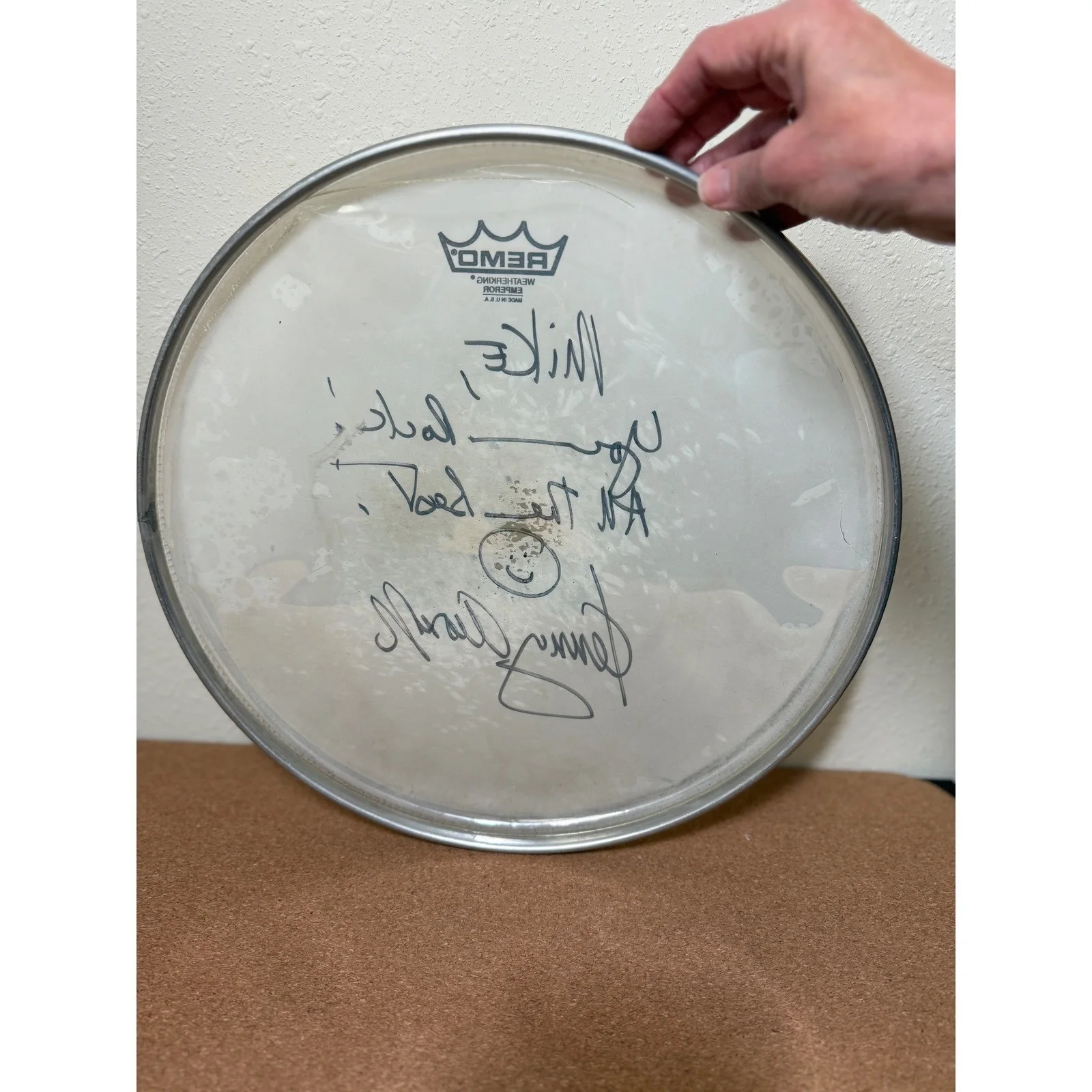 Kenny Aronoff Autographed Remo Weatherking Emperor Drum Head, изображение 3