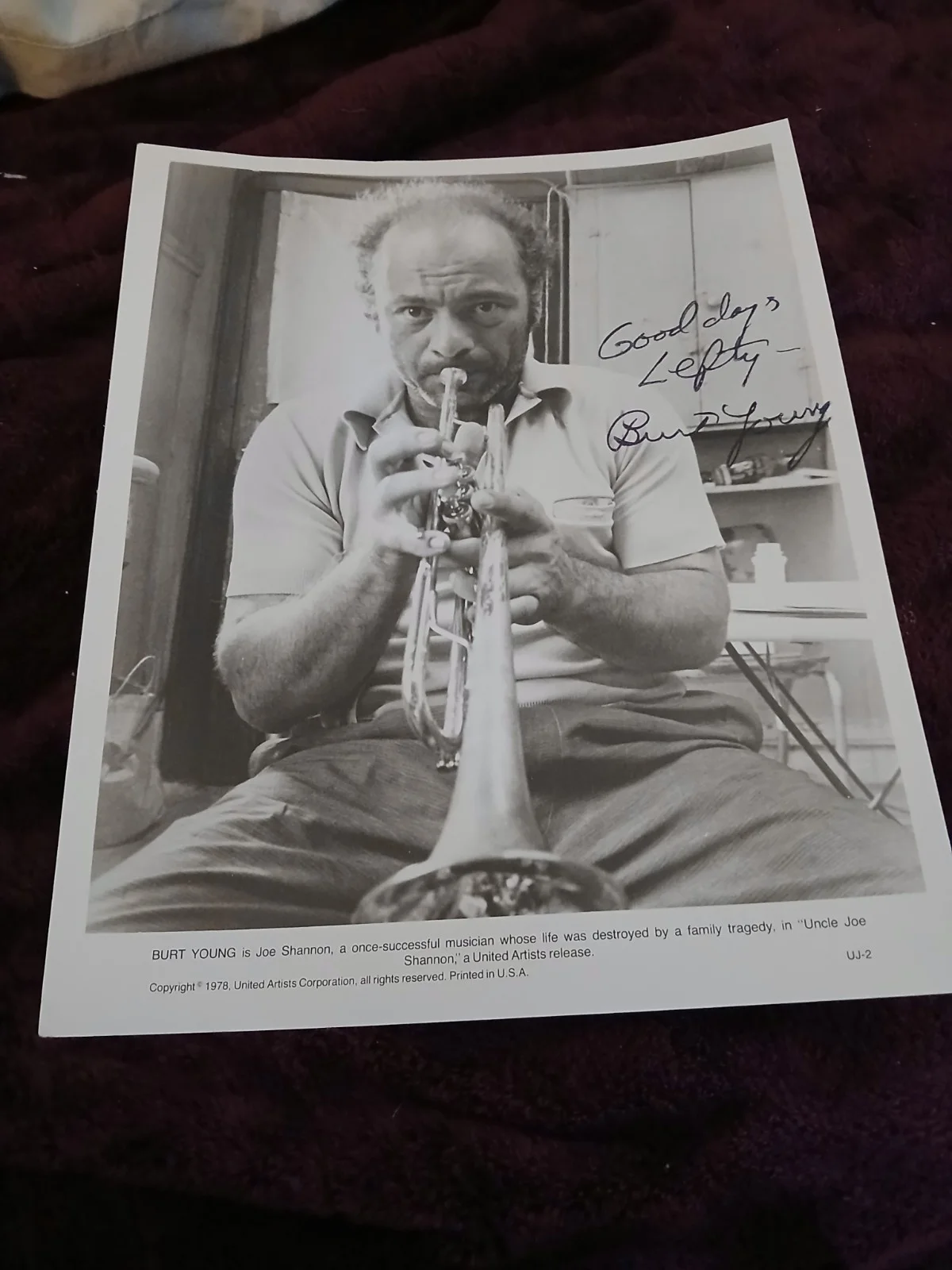 Burt Young — 1978 Signed BURT YOUNG Photo And Index Card - In Rocky