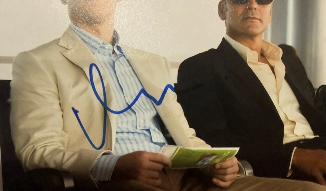 Matt Damon — MATT DAMON SIGNED OCEANS THIRTEEN 8X10 PHOTO JSA COA, image 2