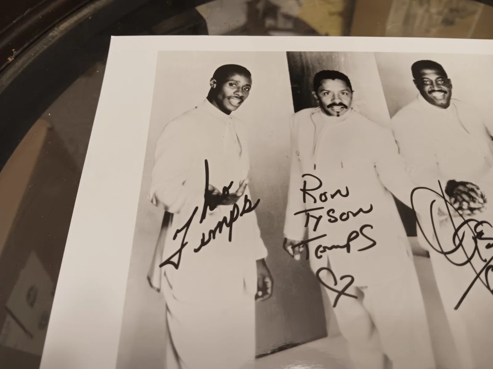 The Temptations Band Signed Star Direction Press Photo 8x10 5 Signatures, изображение 2