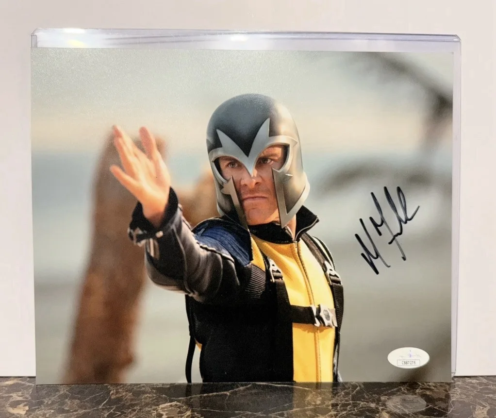 Michael Fassbender — MICHAEL FASSBENDER SIGNED X-MEN FIRST CLASS MAGNETO 8x10 PHOTO JSA COA