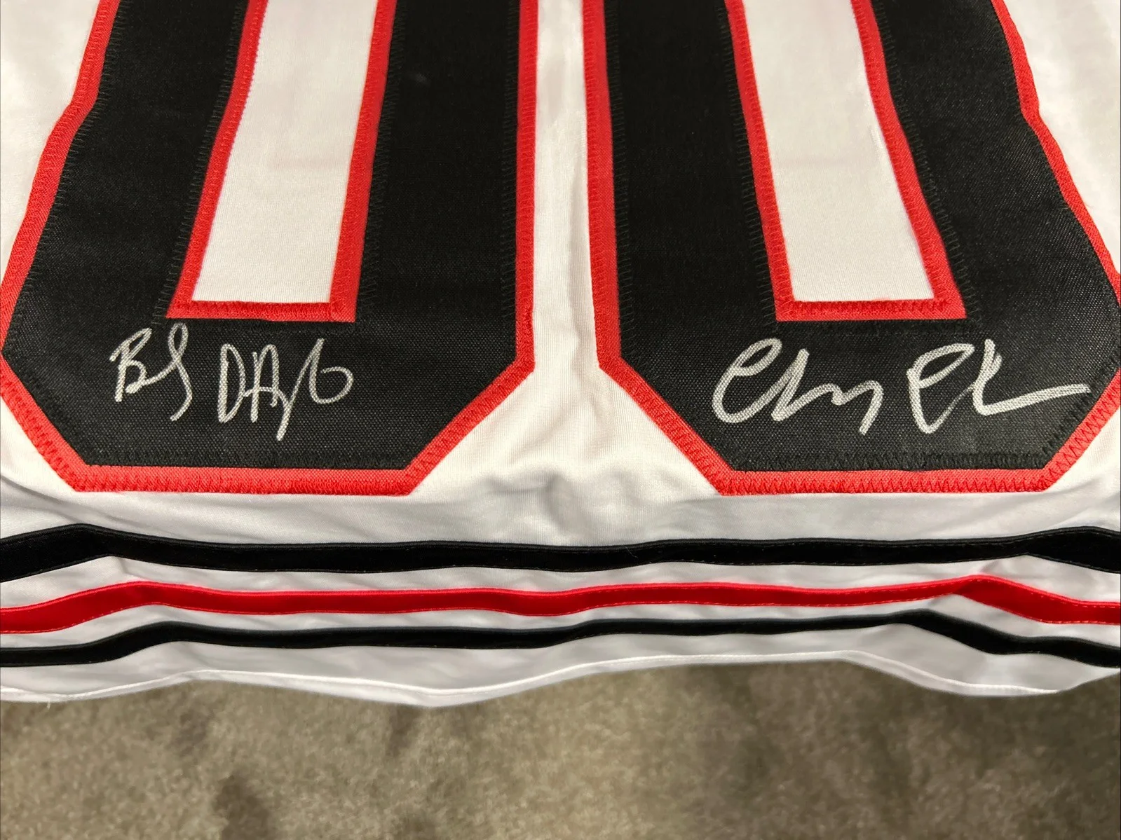 Chevy Chase, Beverly D'Angelo — Chevy Chase & Beverly D'Angelo signed Custom Griswold Jersey SWAU Certified, изображение 2