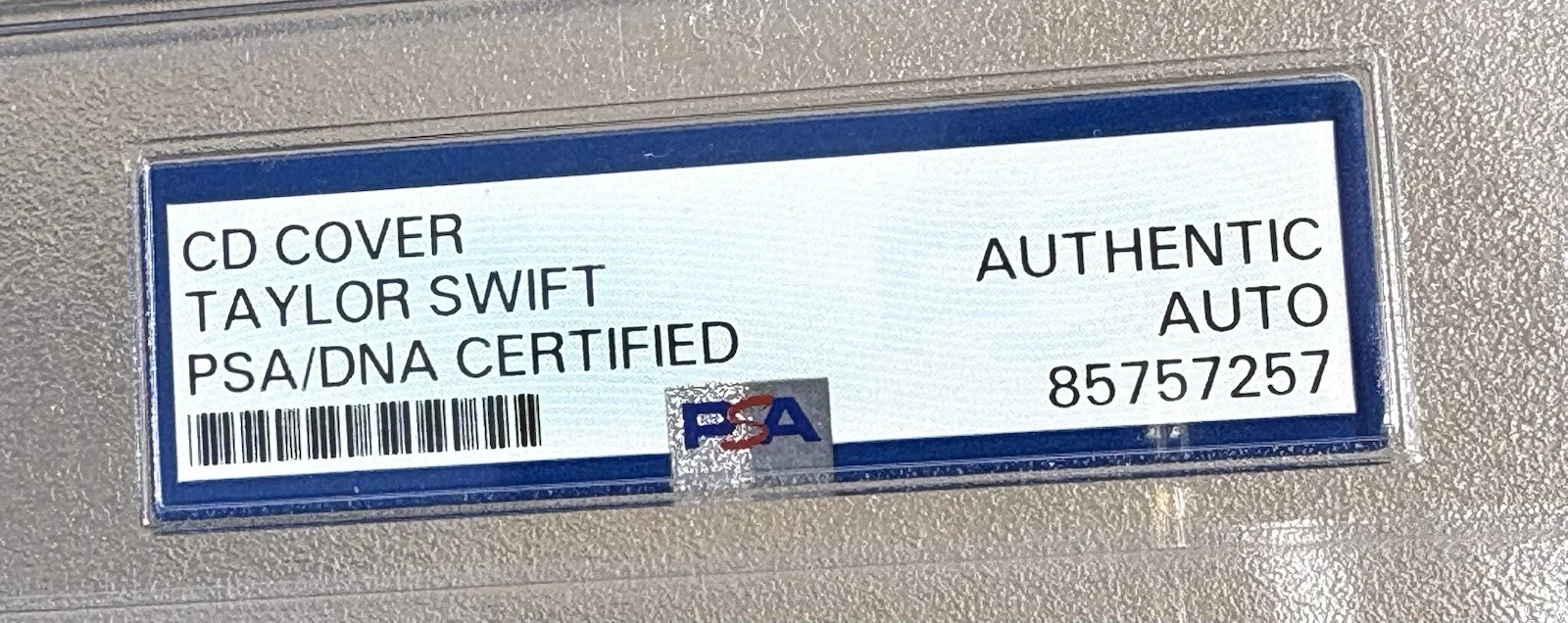 TAYLOR SWIFT SIGNED PSA/DNA Auto Slabbed RED CD, image 3