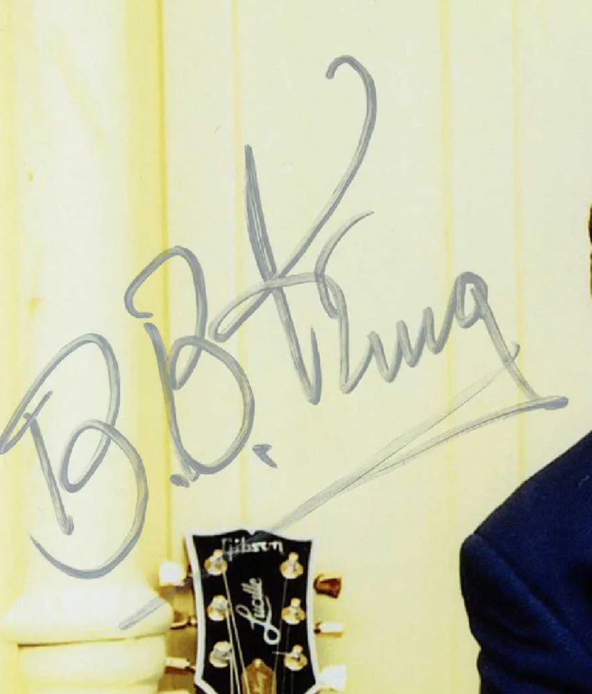 B.B. KING SIGNED AUTOGRAPHED 11x14 PHOTO CELEBRATED BLUES GUITARIST BECKETT BAS, изображение 2