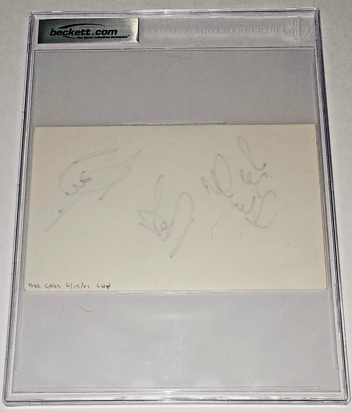 BEE GEES SIGNED 5X8 INDEX CARD X3 BARRY ROBIN MAURICE GIBB BECKETT BAS SLABBED, изображение 2