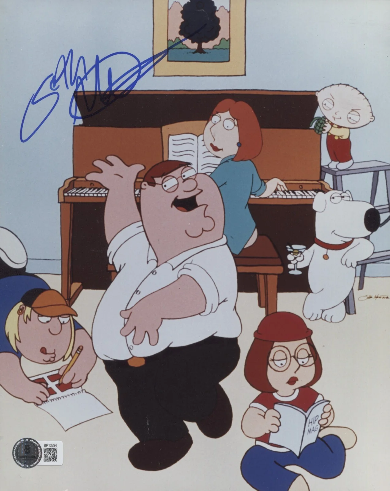 Seth MacFarlane — SETH MACFARLANE SIGNED 8X10 PHOTO FAMILY GUY PETER STEWIE BRIAN BECKETT BAS COA