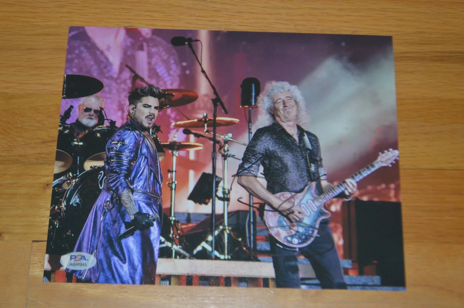 Queen ~ Brian May Autographed 8x10 Color Photo with PSA Hologram, изображение 4