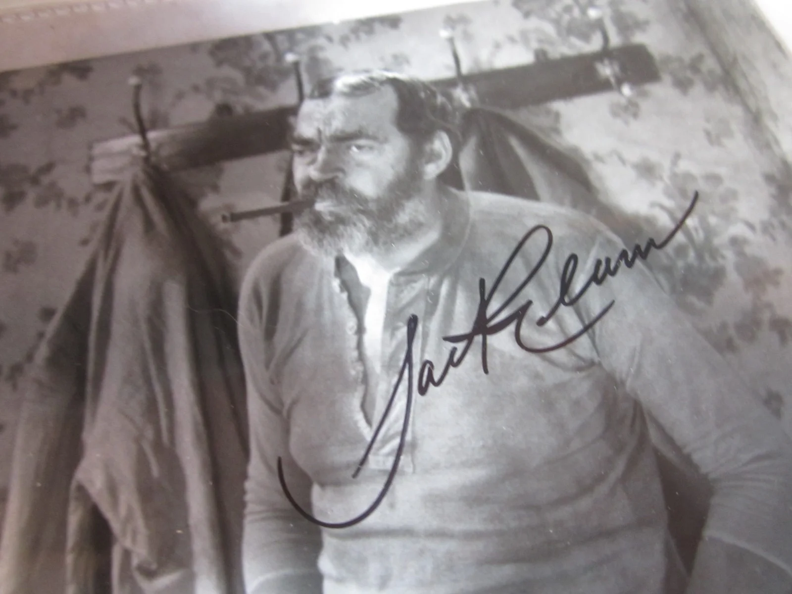 Jack Elam — Jack Elam Signed 8x10 B&W Photo HANNIE CAULDER WITH COA, изображение 2