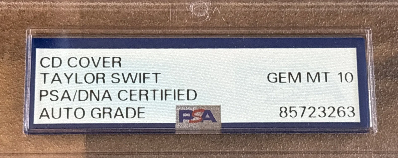 Taylor Swift — Taylor Swift Signed Heart The Life of a Showgirl CD PSA Gem 10 Auto Authentic, изображение 2