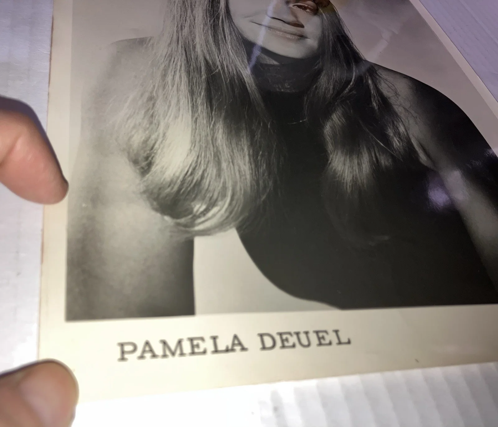 Pamela Deuel — Signed PAMELA DEUEL 8x10 B&W Photograph autographed, изображение 3