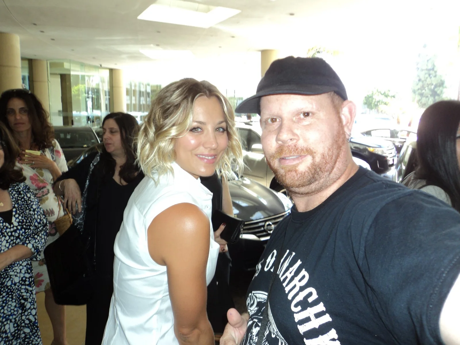 KALEY CUOCO — Kaley Cuoco The Big Bang Theory matted signed index card with photo 11x17 #1, image 4