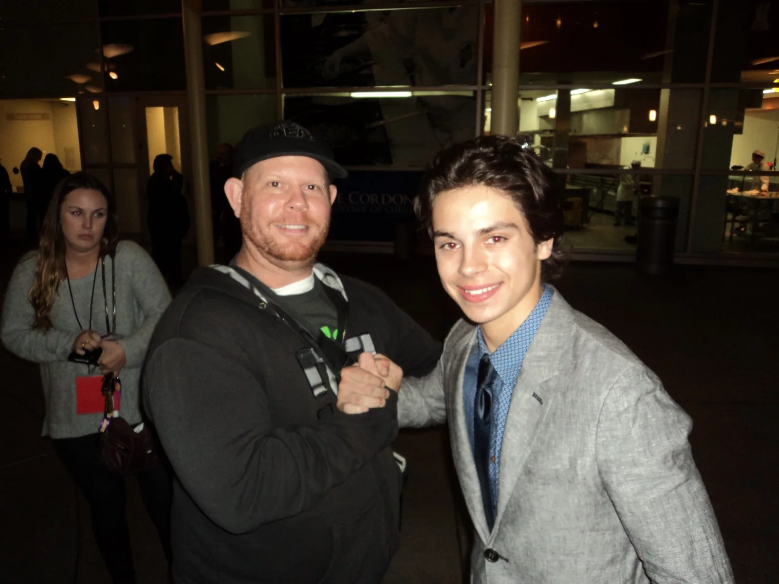 JAKE T. AUSTIN — Jake T. Austin Wizards Of Wavery matted signed index card with photo 11x17 #1, изображение 3