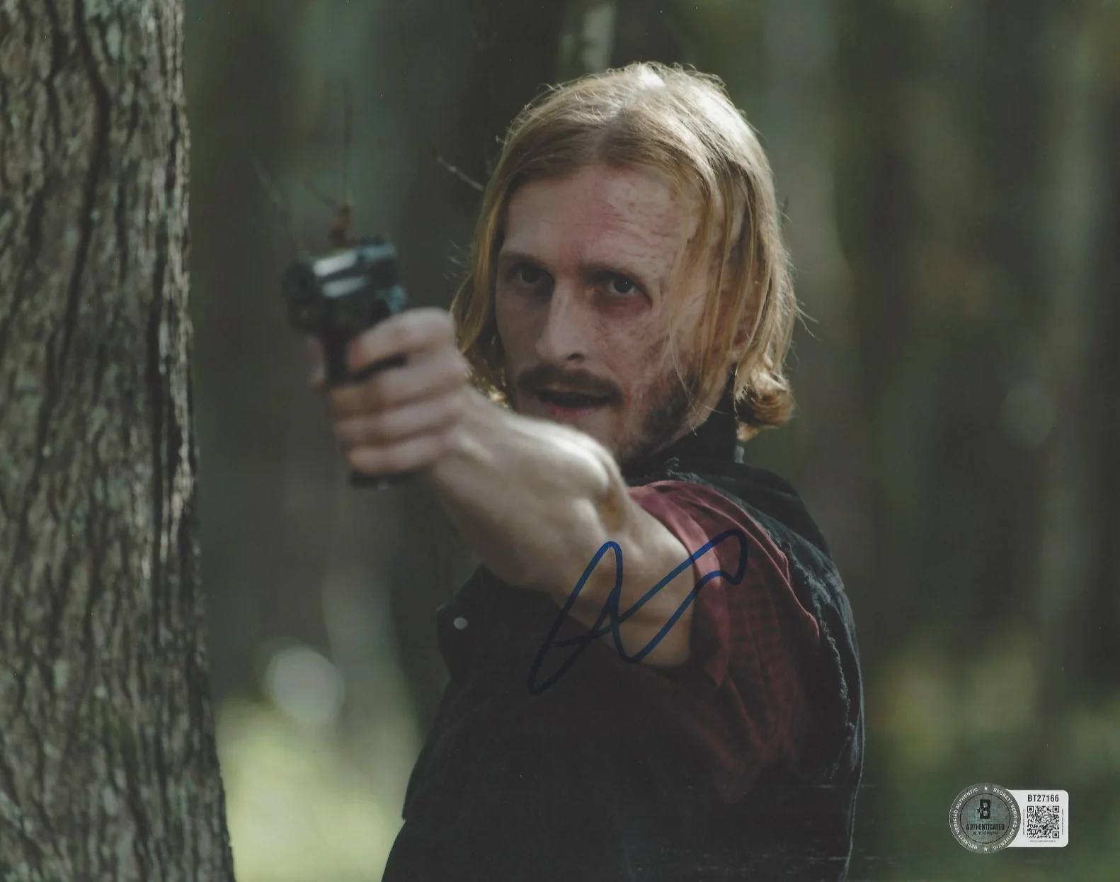 AUSTIN AMELIO SIGNED 'THE WALKING DEAD' DWIGHT 8x10 PHOTO BECKETT BAS COA, image 2