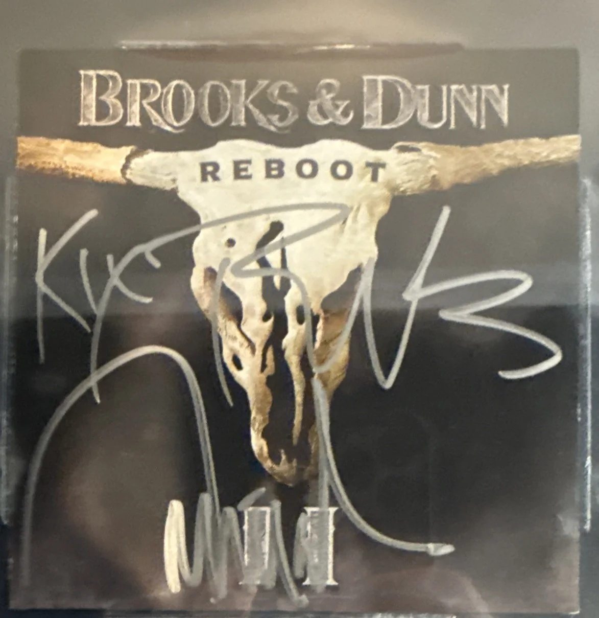 Brooks & Dunn SIGNED CD Booklet “Reboot II” - Beckett BAS Encased Slab, image 2