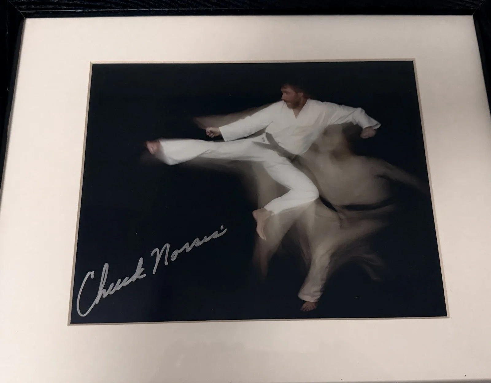 Chuck Norris — CHUCK NORRIS - Signed - Autographed - 8 x 10 PHOTO For, image 3