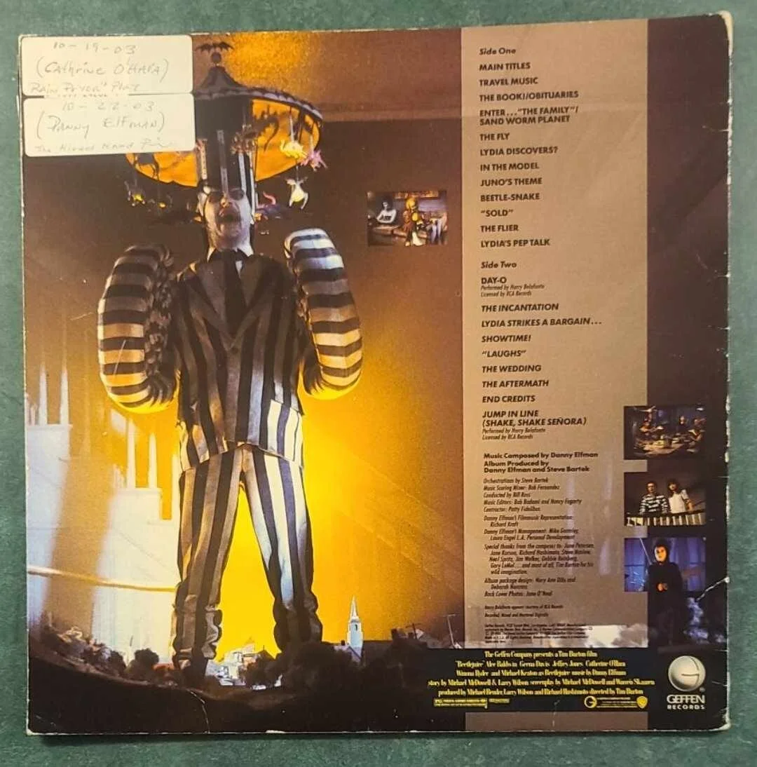 Alec Baldwin, Danny Elfman, Catherine O'Hara — BEETLEJUICE Album signed by Alec Baldwin, Danny Elfman & Catherine O'Hara + COA, image 4