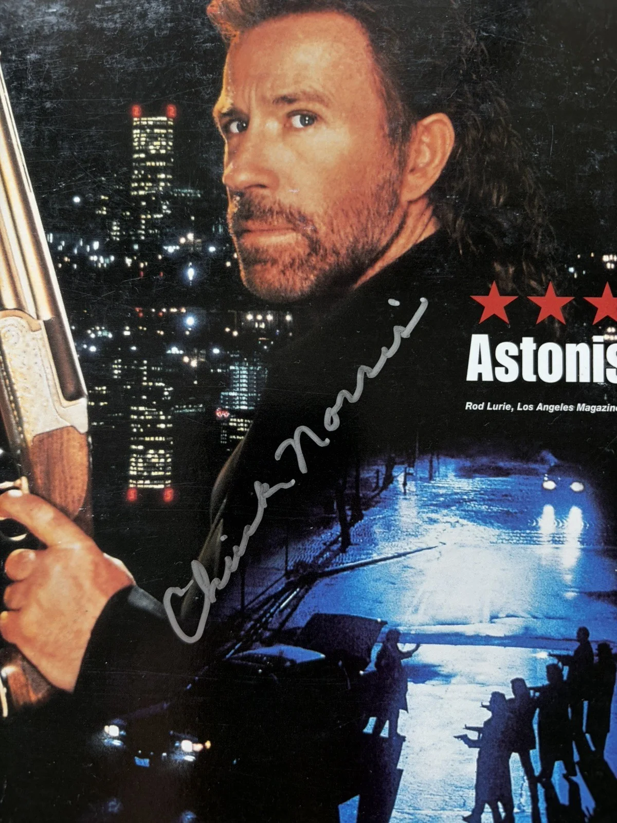 Chuck Norris AUTO Autographed Signed Laser Disc The HITMAN Movie JSA LEGEND, изображение 4
