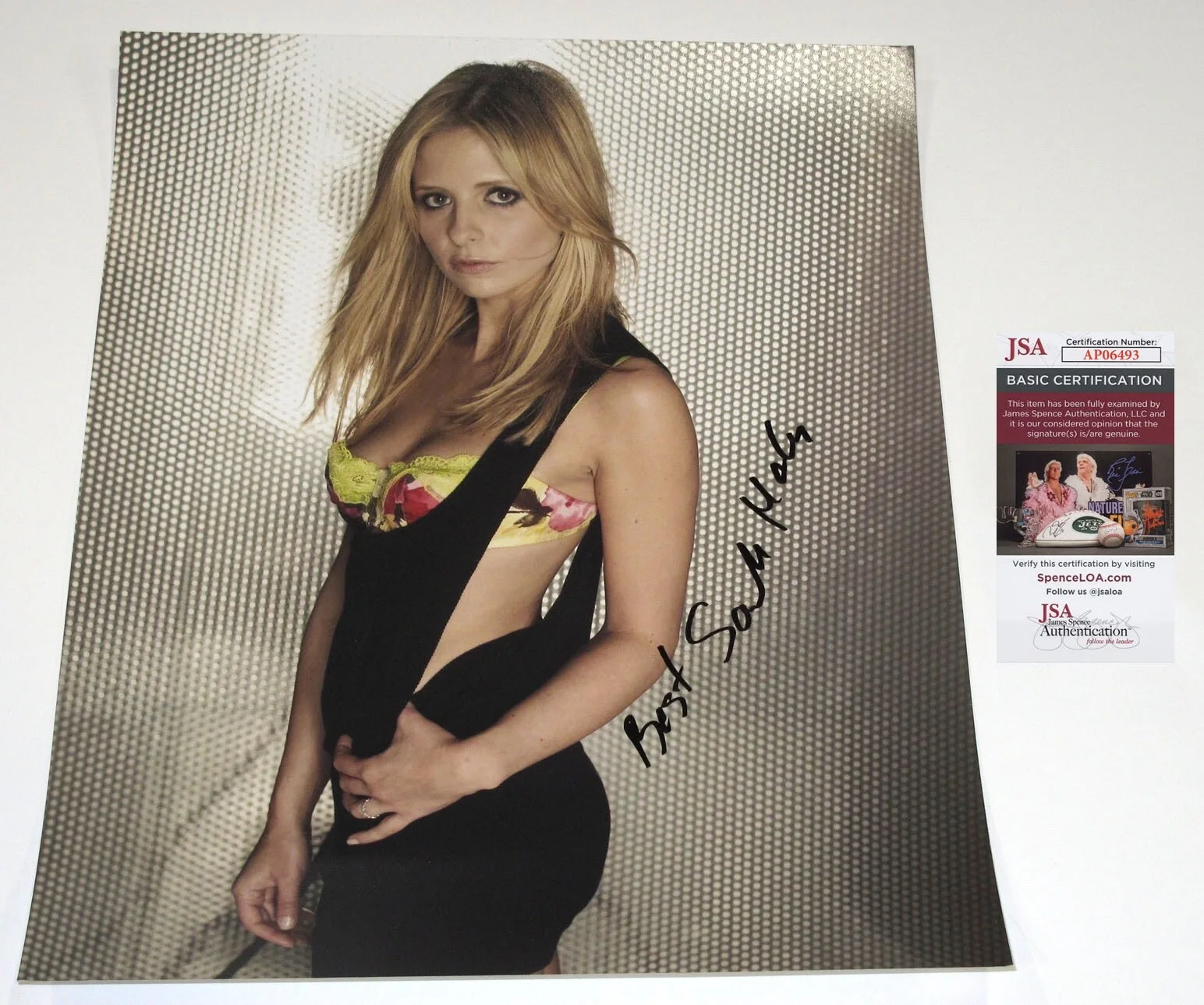 SARAH MICHELLE GELLAR — SARAH MICHELLE GELLAR signed 11x14 Photo BUFFY Ready Or Not SEXY Hot JSA COA