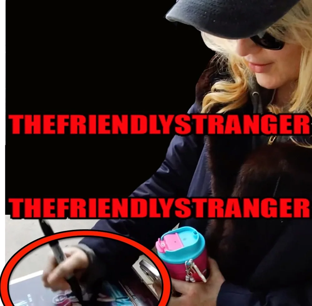 KATHRYN NEWTON — Kathryn Newton signed "LISA FRANKENSTEIN" 8x10 Photo EXACT PROOF i Sexy ACOA COA, изображение 3