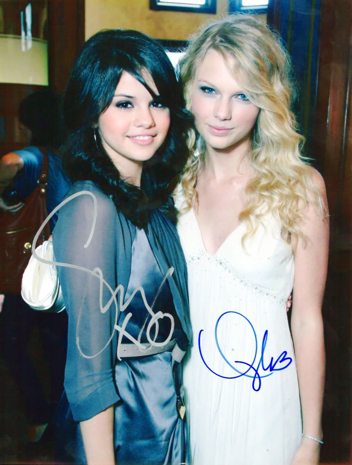 Taylor Swift & Selena Gomez — Taylor Swift & Selena Gomez Signed Autographed 8x10 Glossy Color Photo W/COA