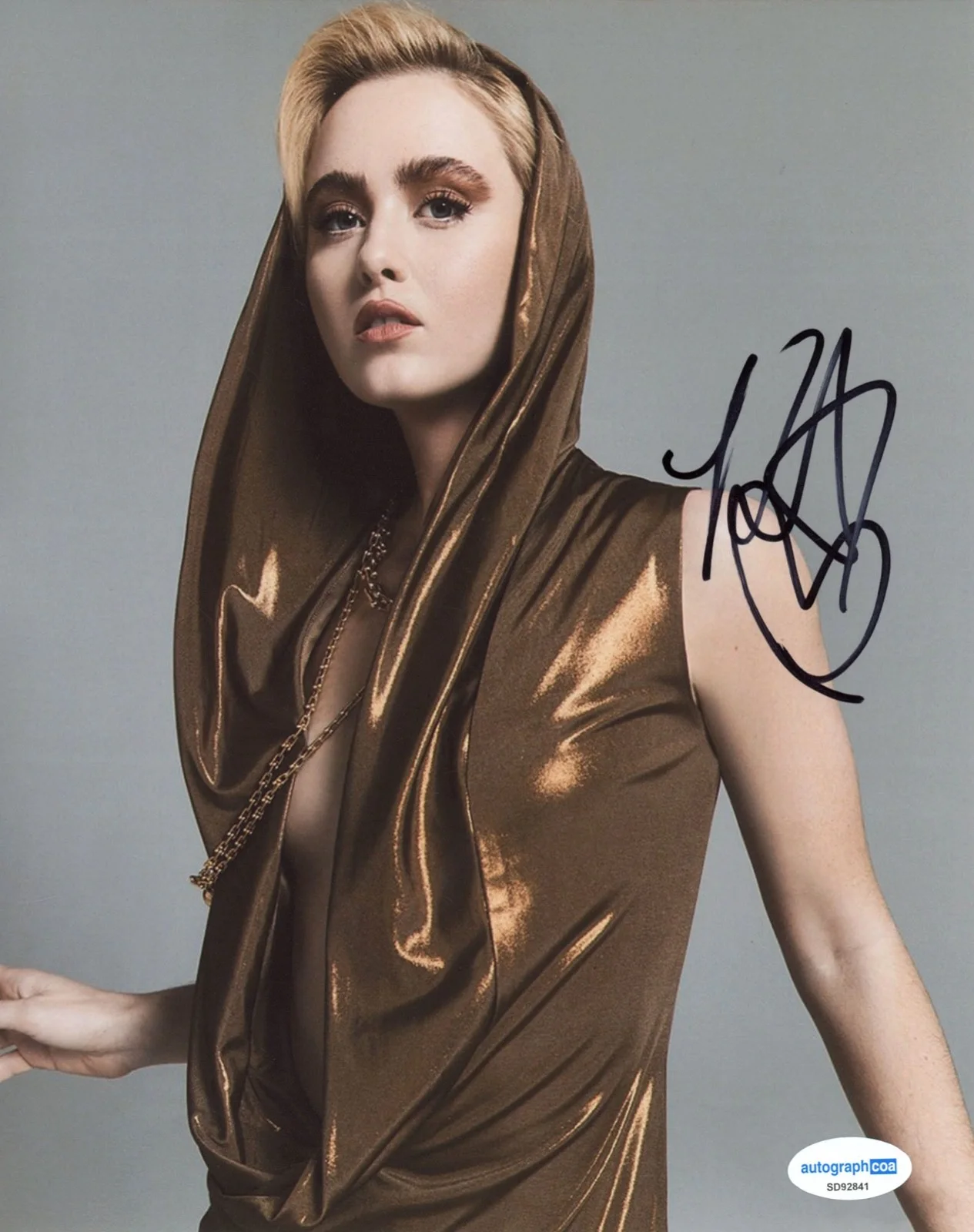 KATHRYN NEWTON — Kathryn Newton signed 8x10 Photo EXACT PROOF m READY OR NOT Hot Sexy ACOA COA, image 4