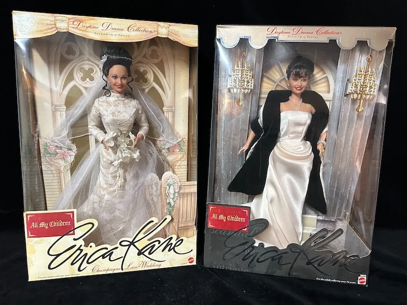Susan Lucci — 2 ERICA KANE Barbie Dolls SIGNED by SUSAN LUCCI 1998 New in Box w/ Pic @ Signing
