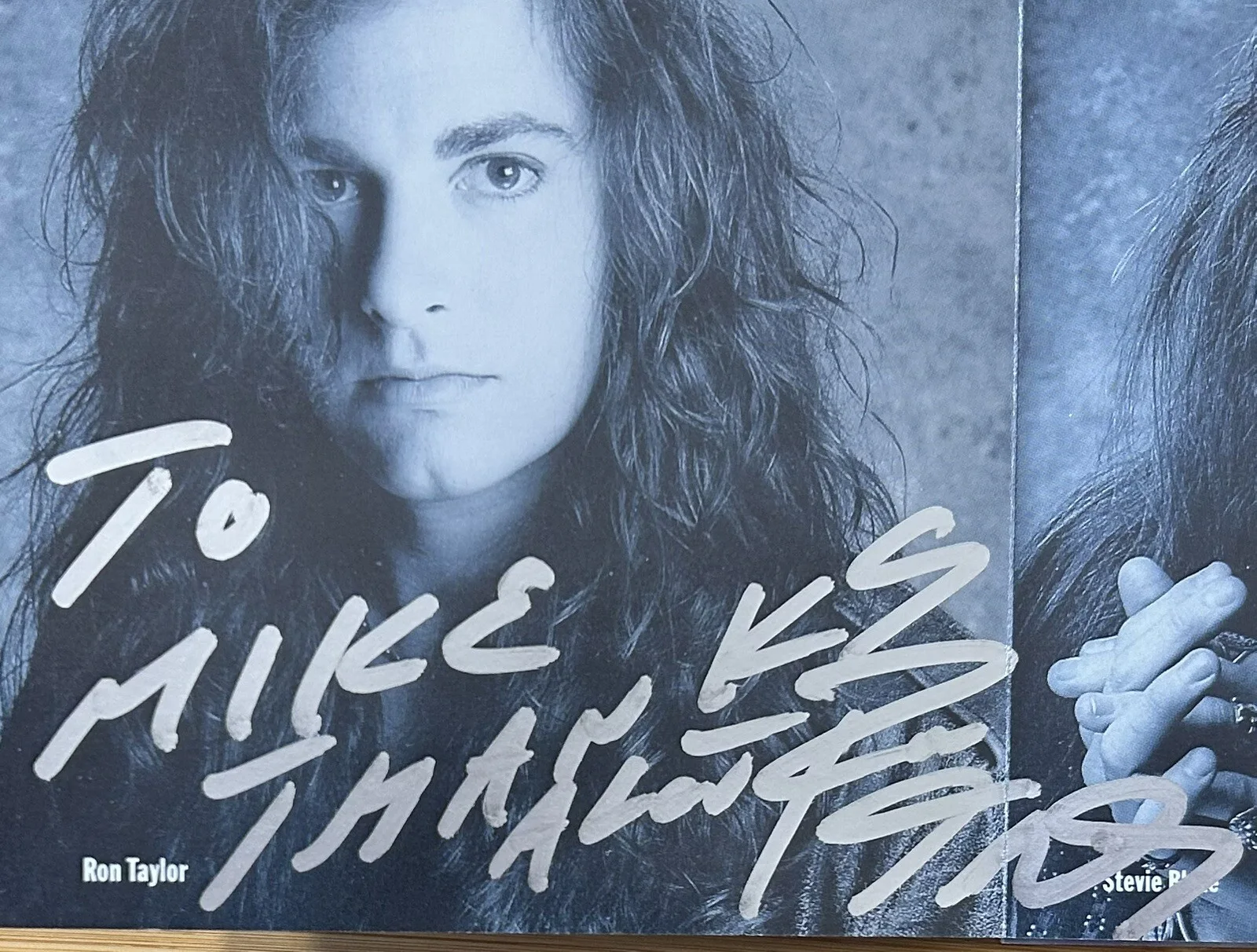 Lillian Axe "Love + War" CD - Original Pressing 1989 - Signed - Jon Ster + 4, изображение 3