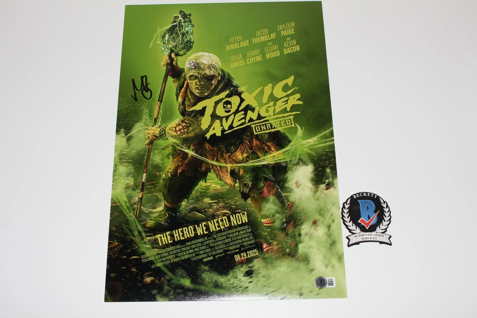 Macon Blair — MACON BLAIR SIGNED 'THE TOXIC AVENGER' 12x18 MOVIE POSTER BECKETT COA DIRECTOR, изображение 2