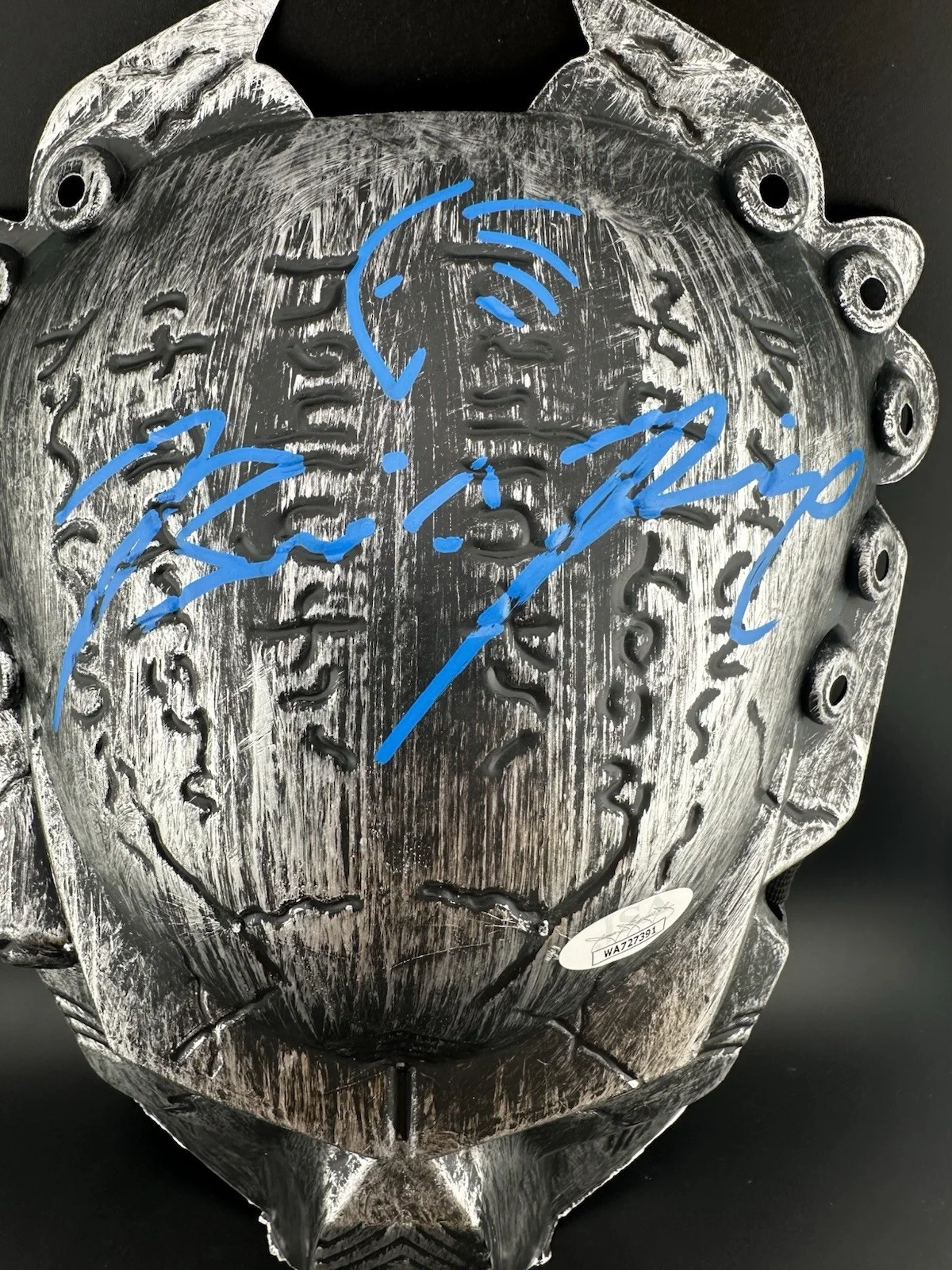Brian A Prince — Brian A. Prince Signed & Sketched Predator Replica Mask with JSA Witnessed COA, изображение 2