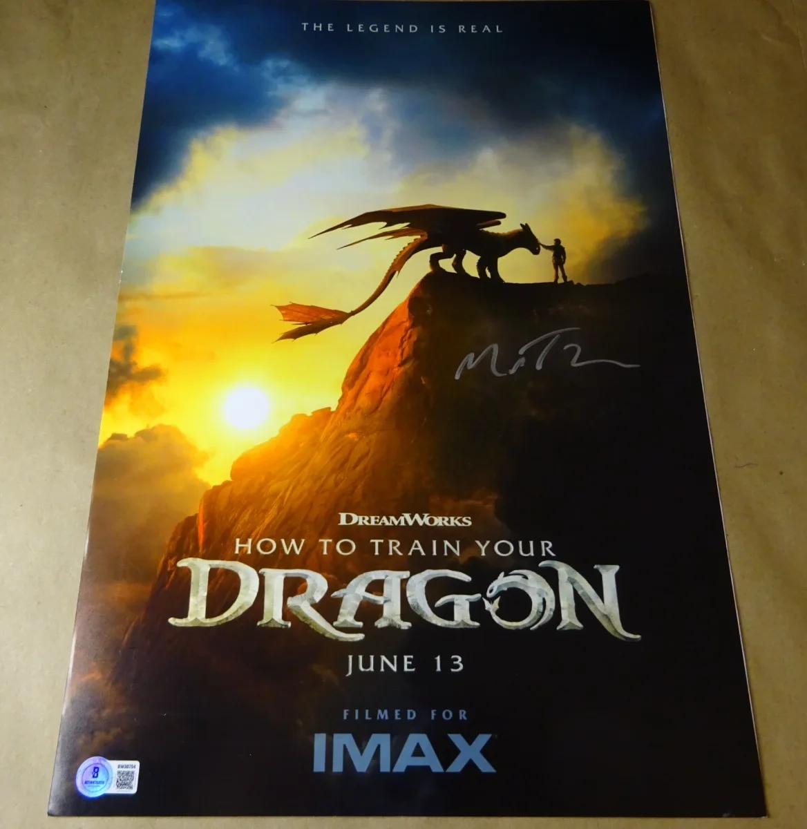Mason Thames — Signed Mason Thames 12"x18" How To Train Your Dragon Photo Beckett BAS COA, изображение 2