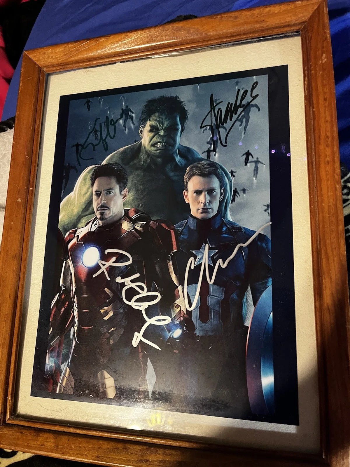 Mark Ruffalo, Stan Lee, Robert Downey Jr, Chris Evans — Stan Lee Mark Ruffalo Robert Downey Jr Chris Evans Autograph Signed Poster, image 4