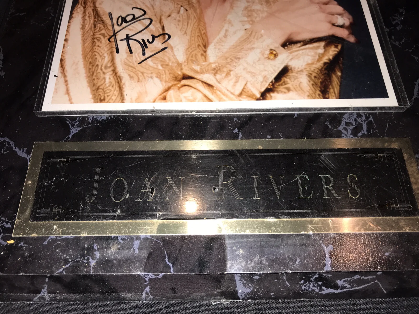Joan Rivers — Joan Rivers Vintage Autographed 8x10 Photo Plaque Authentic COA Original Plastic, изображение 4