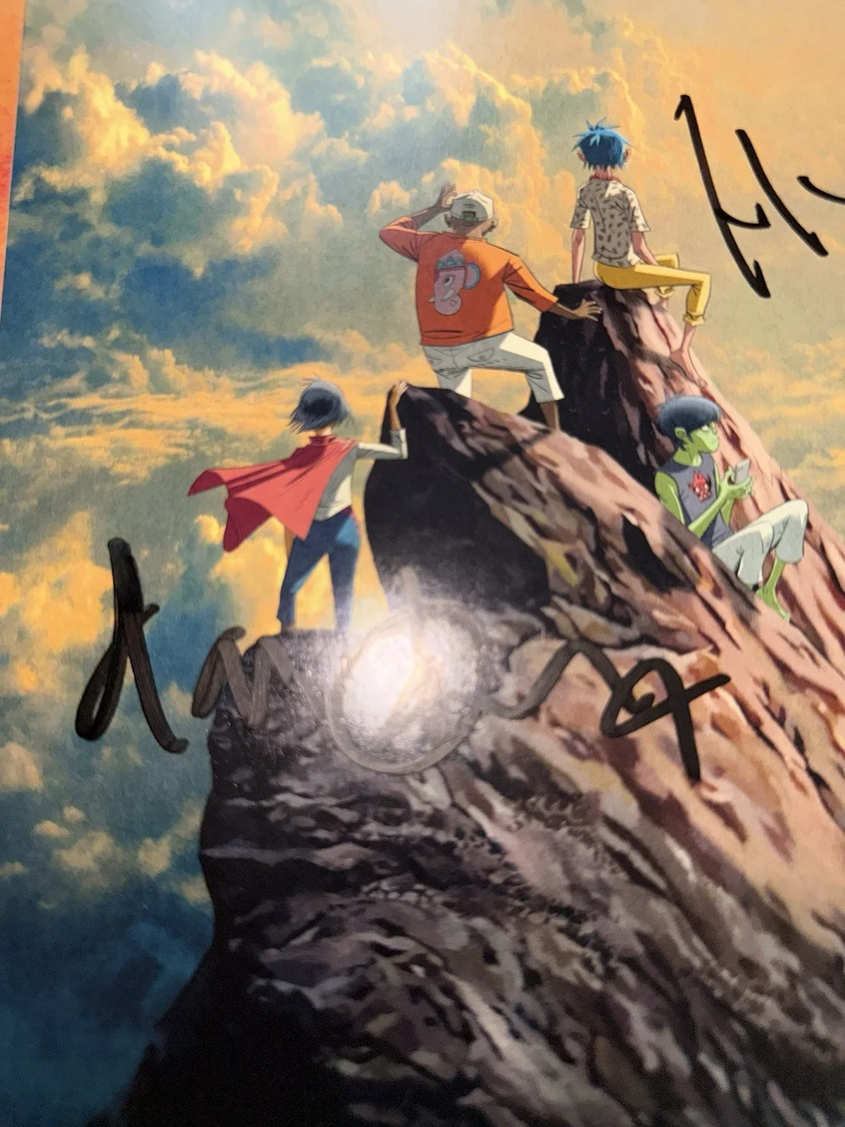GORILLAZ SIGNED AUTOGRAPHED VINYL ALBUM “THE MOUNTAIN” DAMON ALBARN & JAMIE JSA, изображение 2