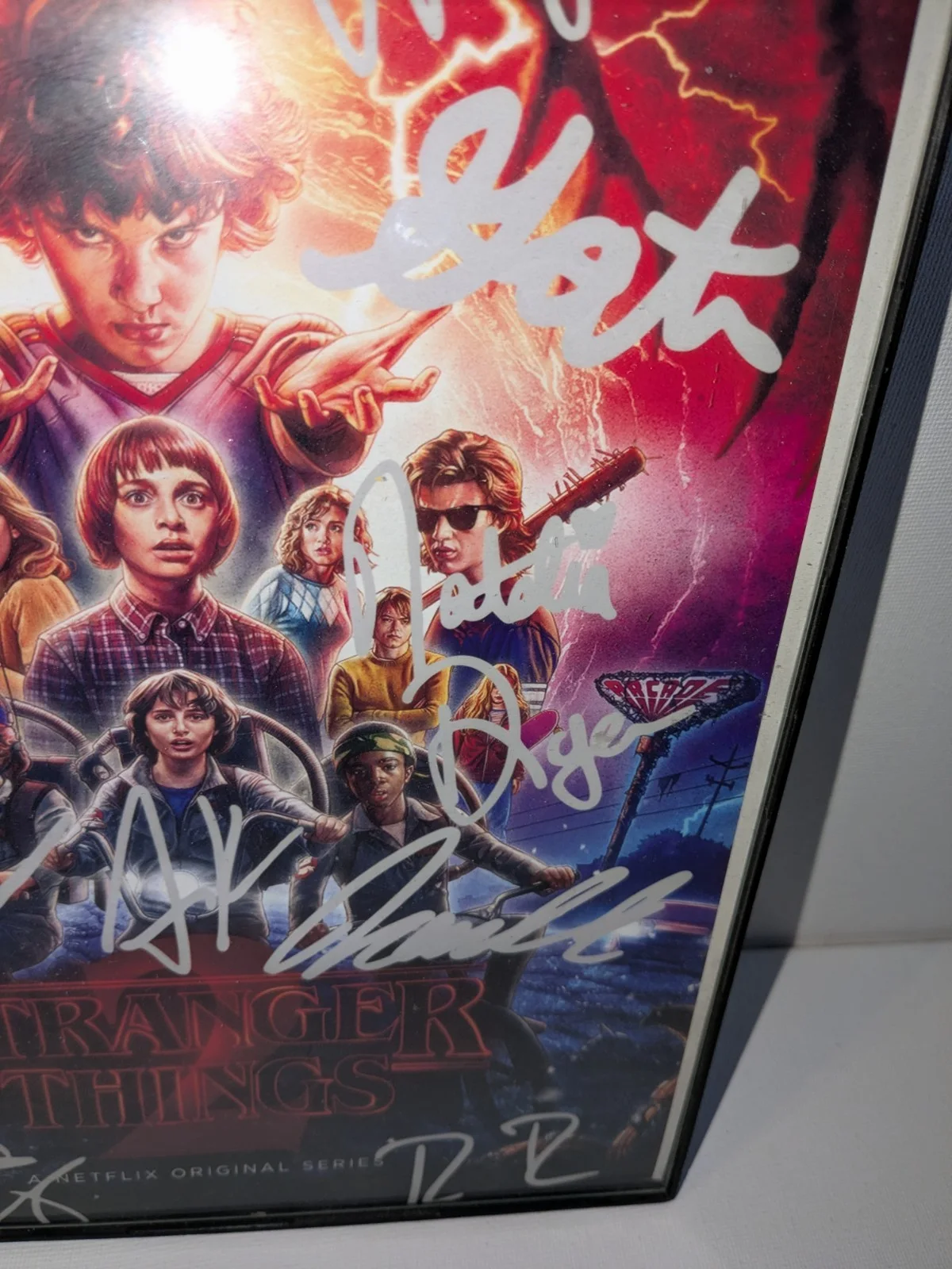 Stranger Things Cast Poster Framed Replica Signatures Wall Art Netflix, image 5